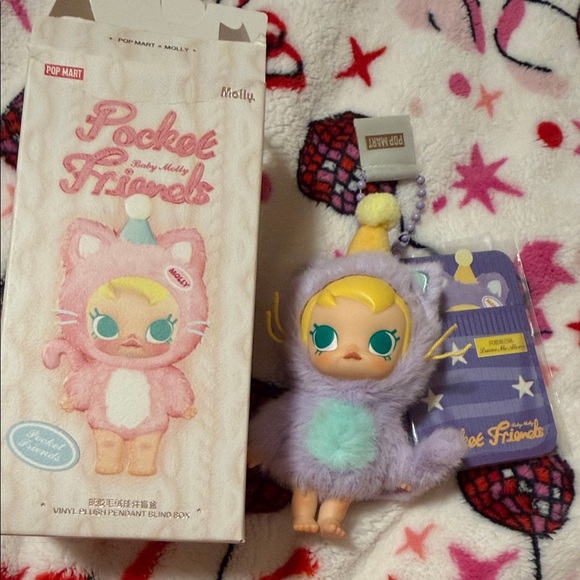 Pop Mart Pocket Friends Plush Figure - Picture 1 of 1